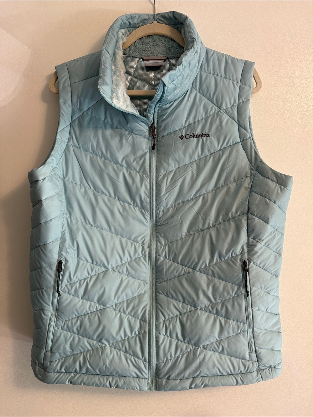 Columbia Women's Pale Blue Quilted Insulated Heavenly Vest